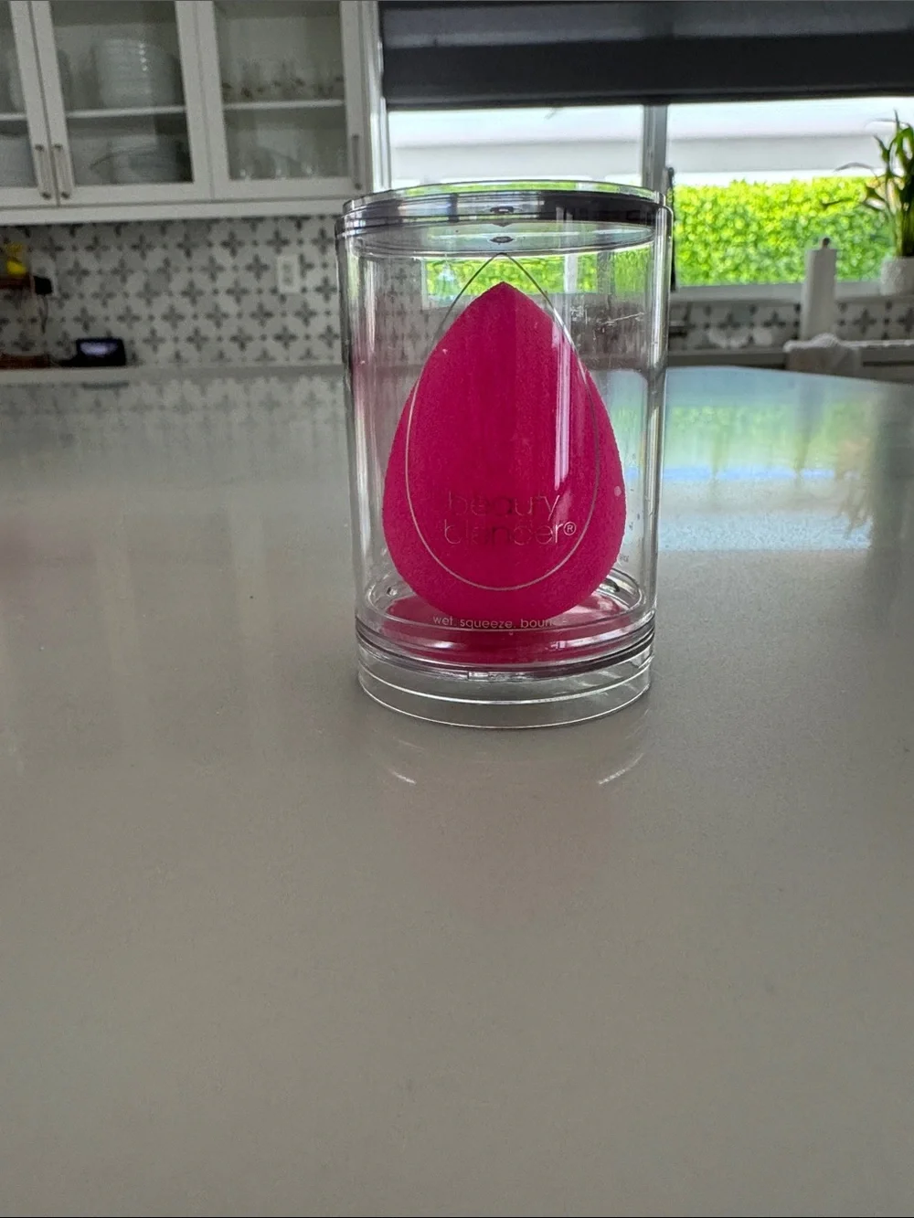 NEW Original Beautyblender Hot Pink Makeup Sponges - Set of 5